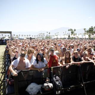 Coachella Music Festival 2007: Saturday Concert Crowds