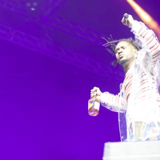 Dreadlocked Performer Lights Up Stage at Coachella