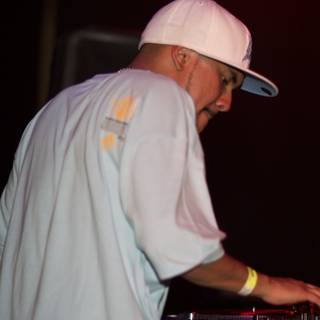 White Hat DJ