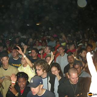 Summer Dreams 2002 - Nightclub Concert Crowd