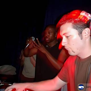 DJ Grooves
