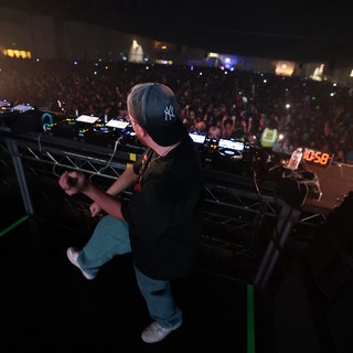 DJ Commands Massive Crowd at Wobbleland Festival 2026