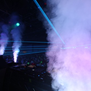Laser Beams Pierce the Smoke at Wobbleland 2026