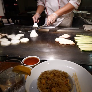 Teppanyaki Chef Cooking Live Japanese Hibachi Performance