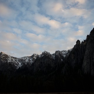 Dawn Light on Snow-Dusted Yosemite Valley Peaks