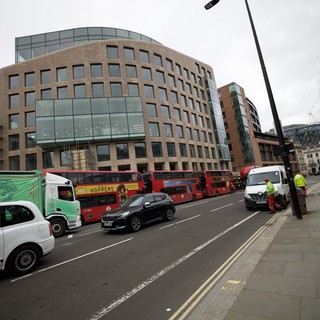 Modern Architecture and London Traffic Congestion