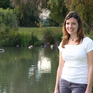 casual-outdoor-portrait