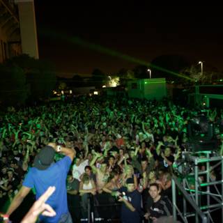 EDC 2007: Green-Lit Crowd