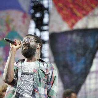 Tunde Adebimpe: The Entertainer