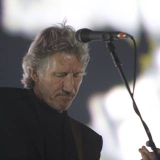 Roger Waters Rocks Coachella with his Melodic Guitar Tunes