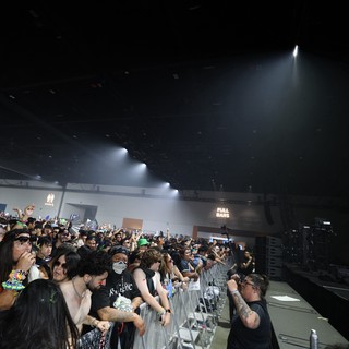 Packed Crowd Surges at Wobbleland 2026 Festival
