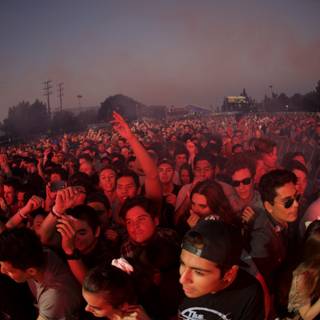 Smoke-Fueled Concert Frenzy