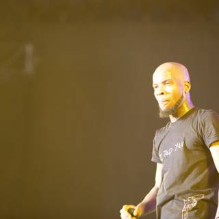Tory Lanez Takes Center Stage in Black Tee