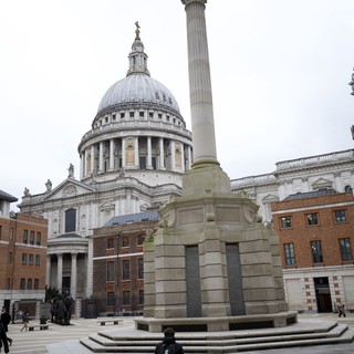 Solitary Contemplation at St Paul's Cathedral
