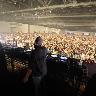 DJ Commands Massive Crowd at Wobbleland 2026