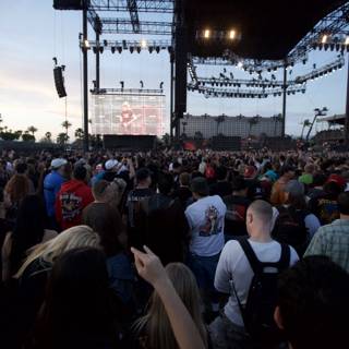 Big Four Festival Crowd Rocks Out to the Beat