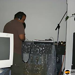 Behind the Music: A Deejay's Setup