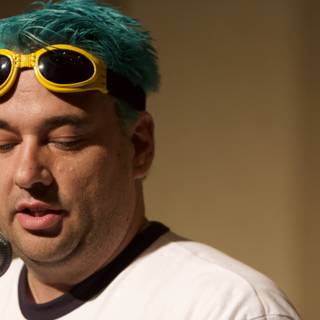 Blue-Haired Performer Rocks the Stage
