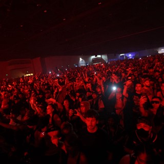 Sea of Fans Bathed in Red at Wobbleland 2026