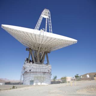 Goldstone's giant radio telescope in the desert