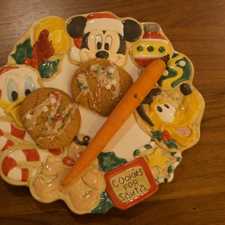 Disney Christmas Cookie Plate with Festive Treats