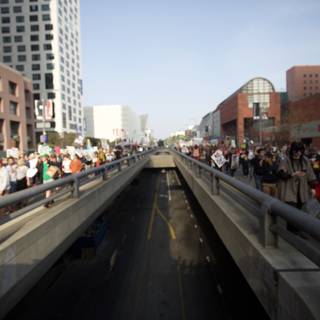 Urban Crowd on a Metropolis Bridge