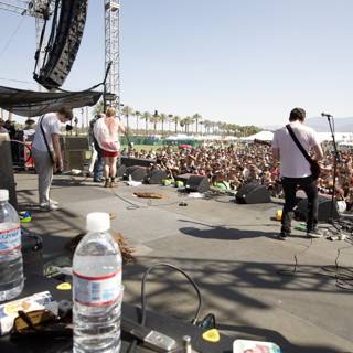 Crowd Vibes at Coachella 2008
