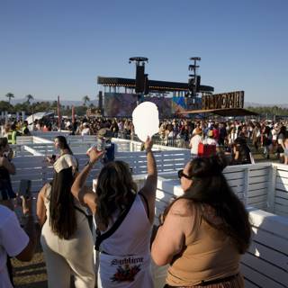 Sunlit Beats: Weekend Vibes at Coachella 2024