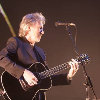 Roger Waters Rocks the 2008 Coachella Stage with His Acoustic Guitar