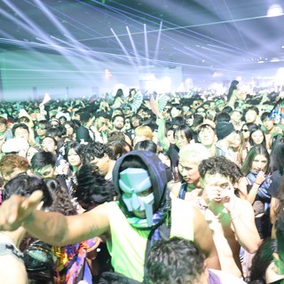 Massive Crowd Surges at Wobbleland EDM Festival 2026
