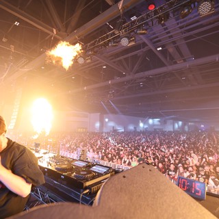 DJ Ignites Crowd at Wobbleland 2026 Festival