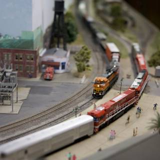 Miniature Metropolis on Track