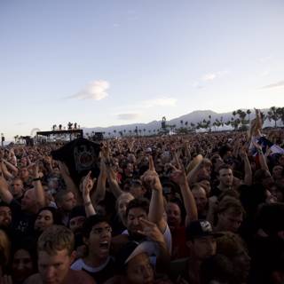 Big Four Festival Concert- Everyone's Hands Up