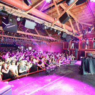 DJ Ignites Massive Crowd at Wobbleland 2026
