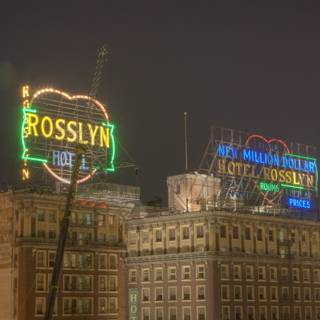 Rosslyn Hotel Signs Lit