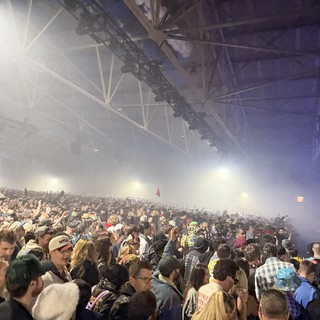 large indoor concert venue or exhibition hall