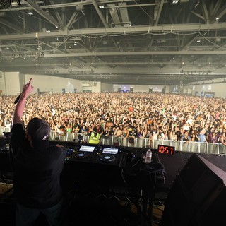 DJ Commands Massive Indoor Festival Crowd at Wobbleland