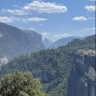 Majestic Views of Yosemite National Park