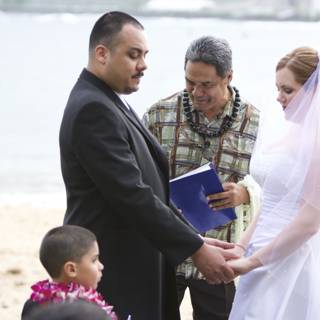 A Family Moment at the Beach Wedding