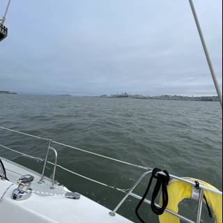 Sailing along the San Francisco Bay