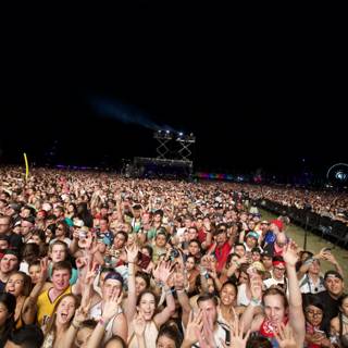 Coachella 2016: Enthusiastic Crowd Lights Up the Night Sky