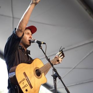 Tom Morello Entertains Coachella Crowd with Strings and Singing