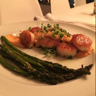 Asparagus and Scallop Dish