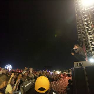 Sun Yujun Lights Up the Stage at Coachella Music Festival