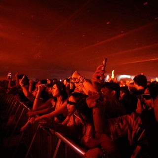 Red-Bathed Crowd Surges at Wobbleland Festival 2026