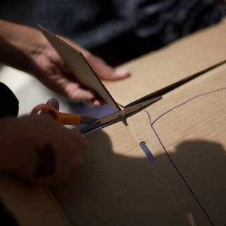 Cutting Cardboard for Packaging