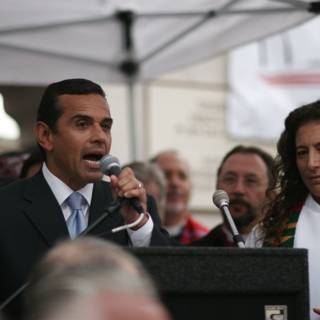 Antonio Villaraigosa Addresses Crowd with 2 Microphones