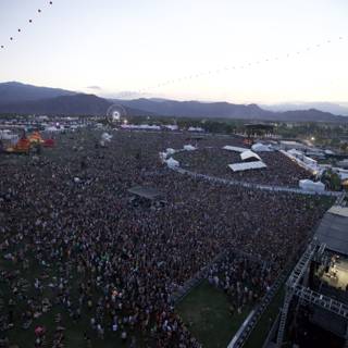 Coachella 2013: Masses Gathered for the Ultimate Concert Experience