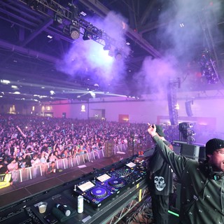 DJ Commands Massive Crowd at Wobbleland 2026