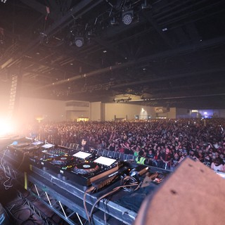 DJ Performs to Massive Crowd at Wobbleland 2026